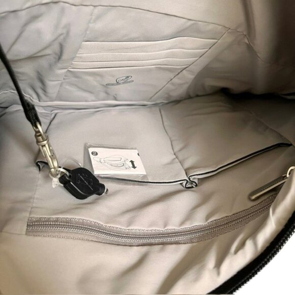 Travelon Anti-Theft Classic Crossbody Bag - Black - 11.5" x 13.5" x 2.25" - Picture 5 of 7